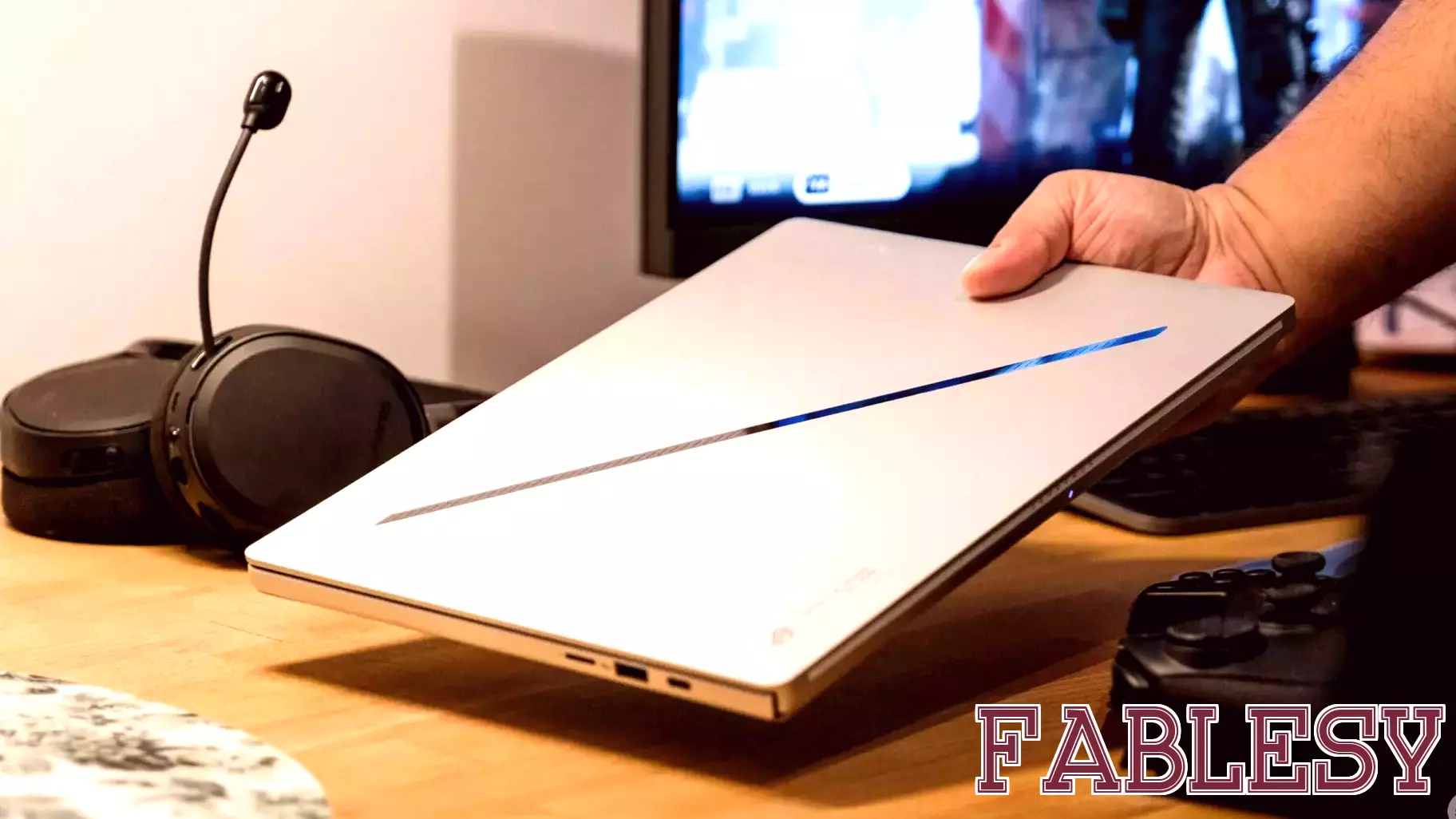 Transitioning to a High-End Gaming Laptop: A Gamer's Experience